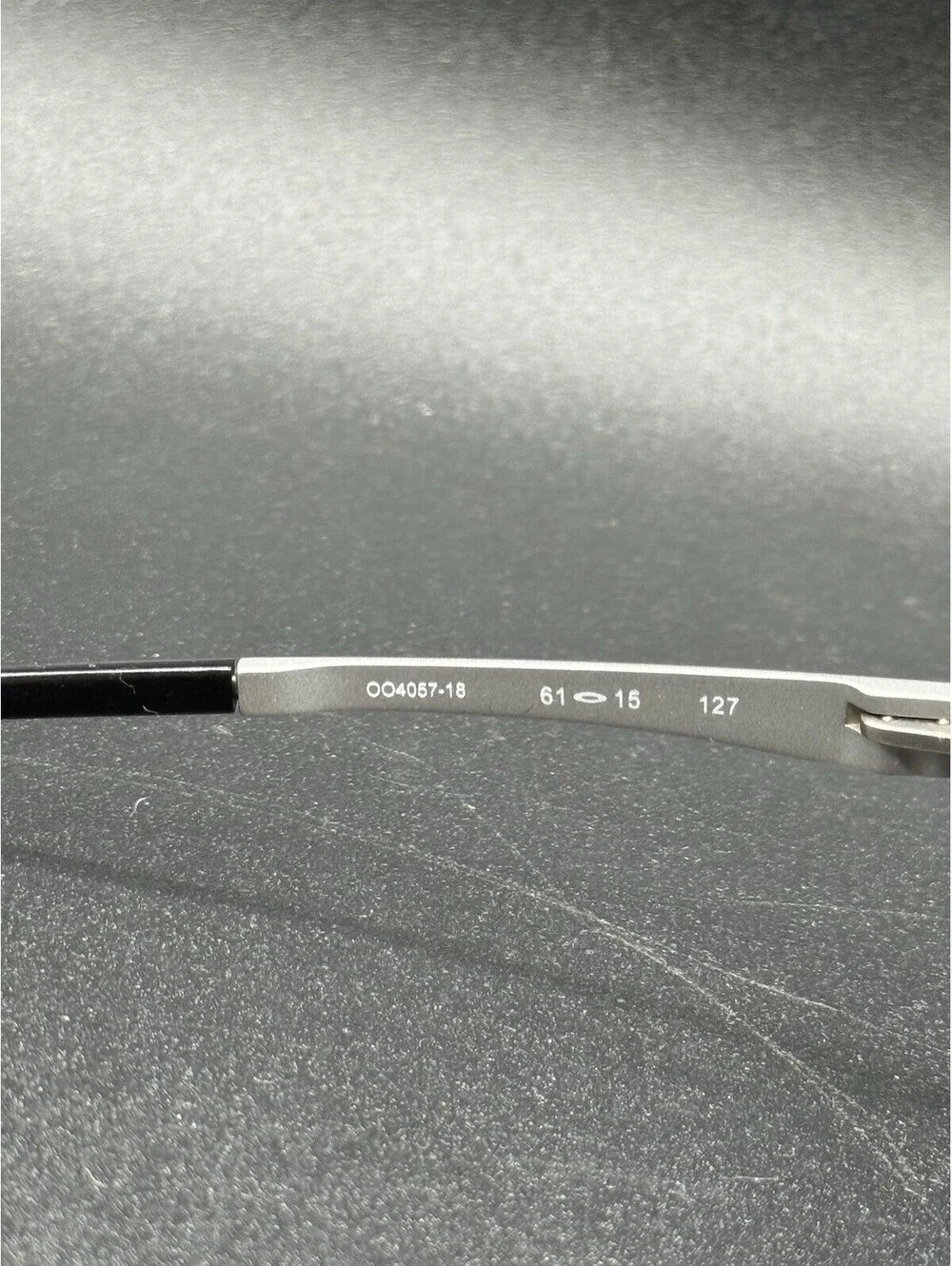 Oakley Plaintiff Silver-Black w/Fire Iridium Lenses oo4057-18